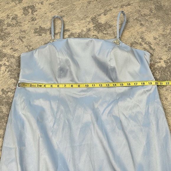 New Sachin & Babi Pryce Crystal Strap Detail Vertical Stretch Mikado Column Gown - Picture 11 of 16